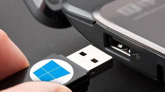 Win10正版系统官网U盘，打造稳定、安全的操作环境